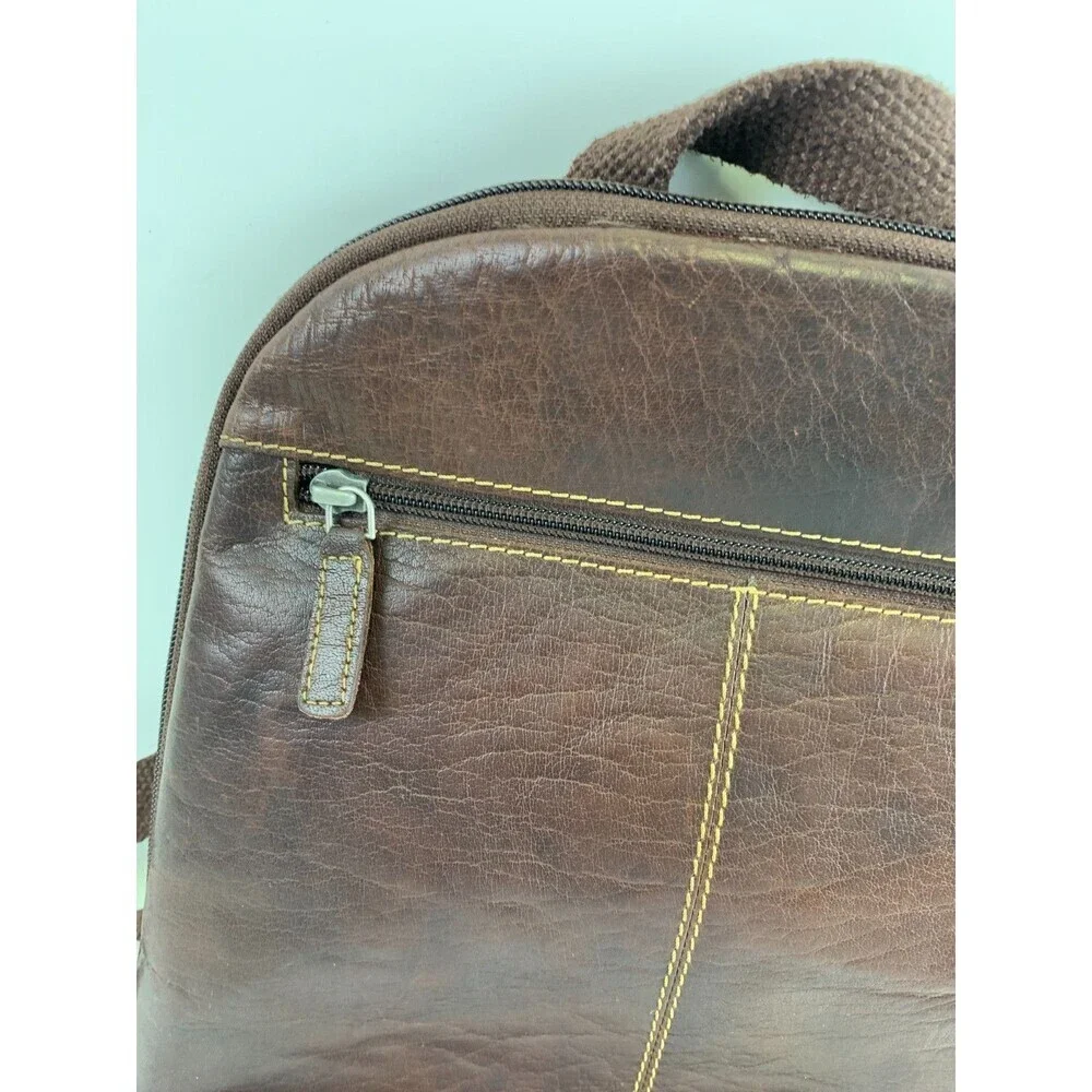 Jack Georges Voyager Convertible Backpack Crossbody Brown Buffalo Leather Zip